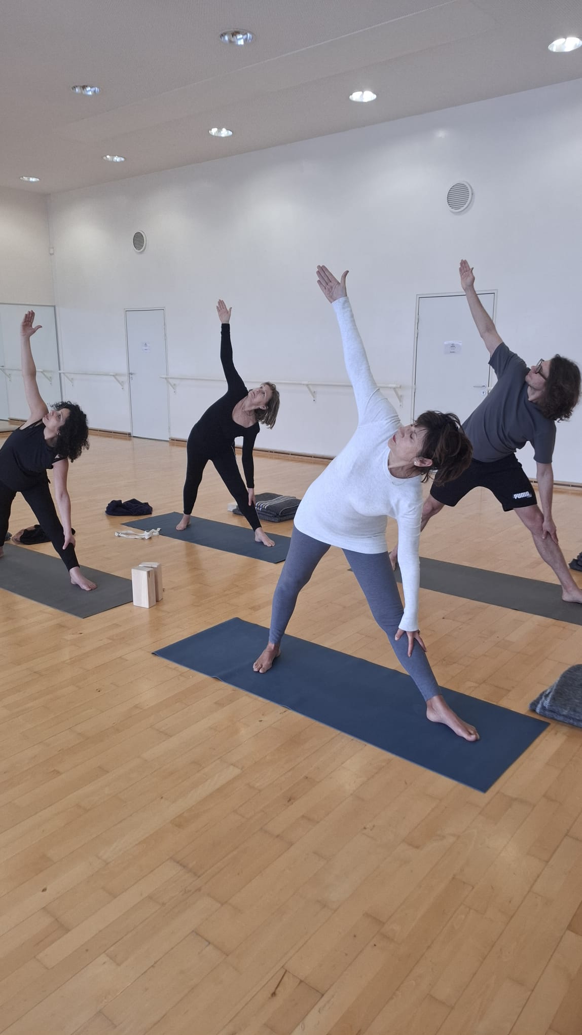 Utthita Trikonasana (posture du triangle étiré)
